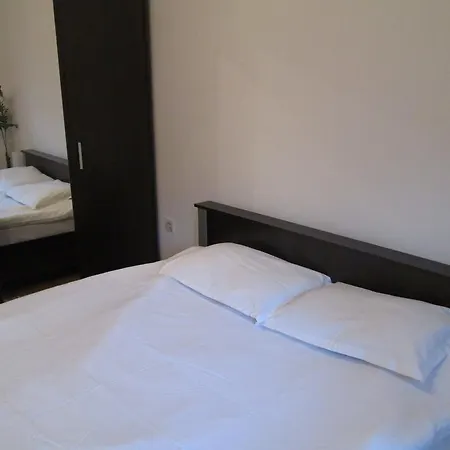 Phoenix I Alexander Services Apartamento *