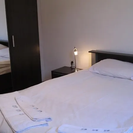 Phoenix I Alexander Services Apartamento *